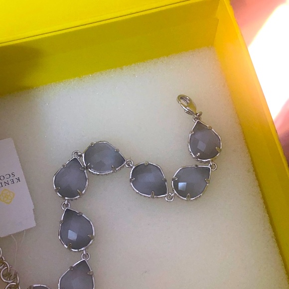 NWT Kendra Scott RARE & RETIRED Brynn Bracelet Slate & Silver So Beautiful! - Picture 9 of 14